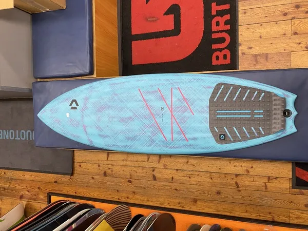 Duotone VOLT SLS 5'1 — used Kitesurf gear on SwellCave