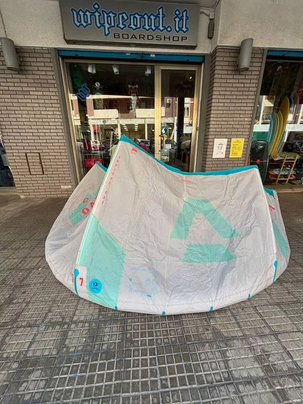 Duotone Evo 7 2022 7m — used Kitesurf gear on SwellCave