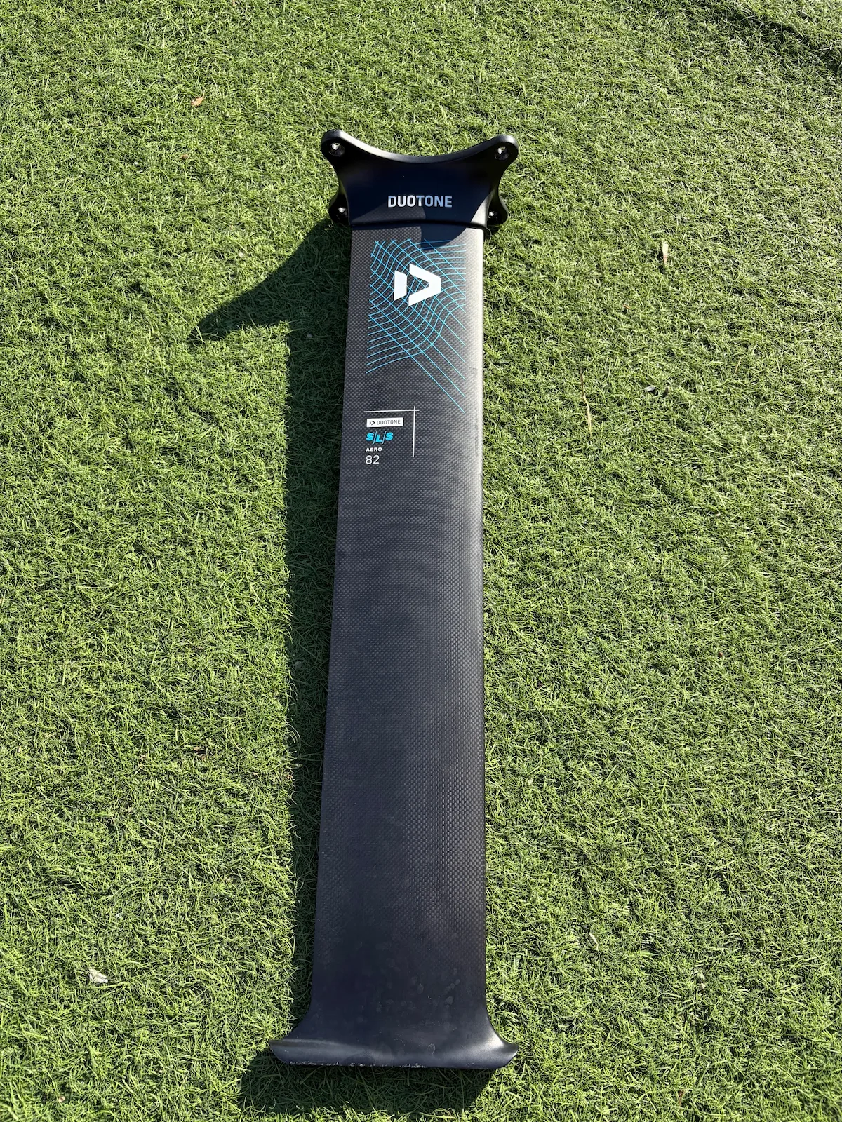Mast duotone sls 82 cm — used Wing Foil gear on SwellCave
