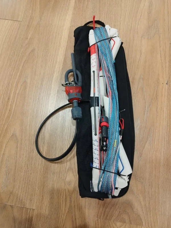 Duotone Click-Bar 2025 — used Kitesurf gear on SwellCave