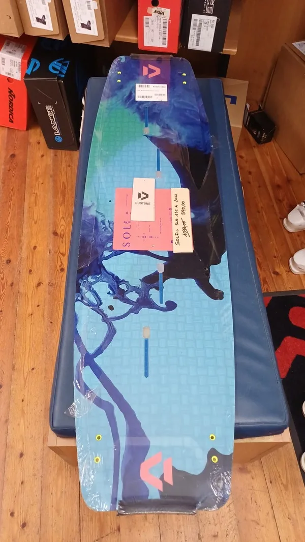 Duotone SOLEIL SLS 132 A — used Kitesurf gear on SwellCave