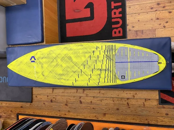 Duotone BLUR D/LAB 5'3 — used Kitesurf gear on SwellCave