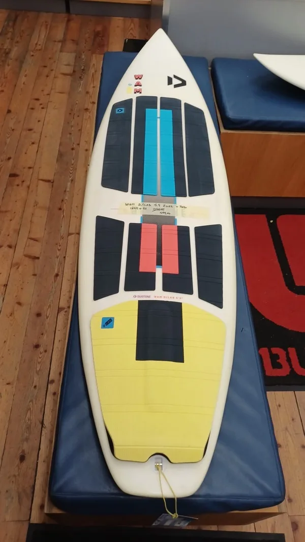 Duotone wam d/lab 5'9 — used Kitesurf gear on SwellCave