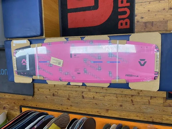 Duotone TS FREESTYLE SLS 140 A — used Kitesurf gear on SwellCave