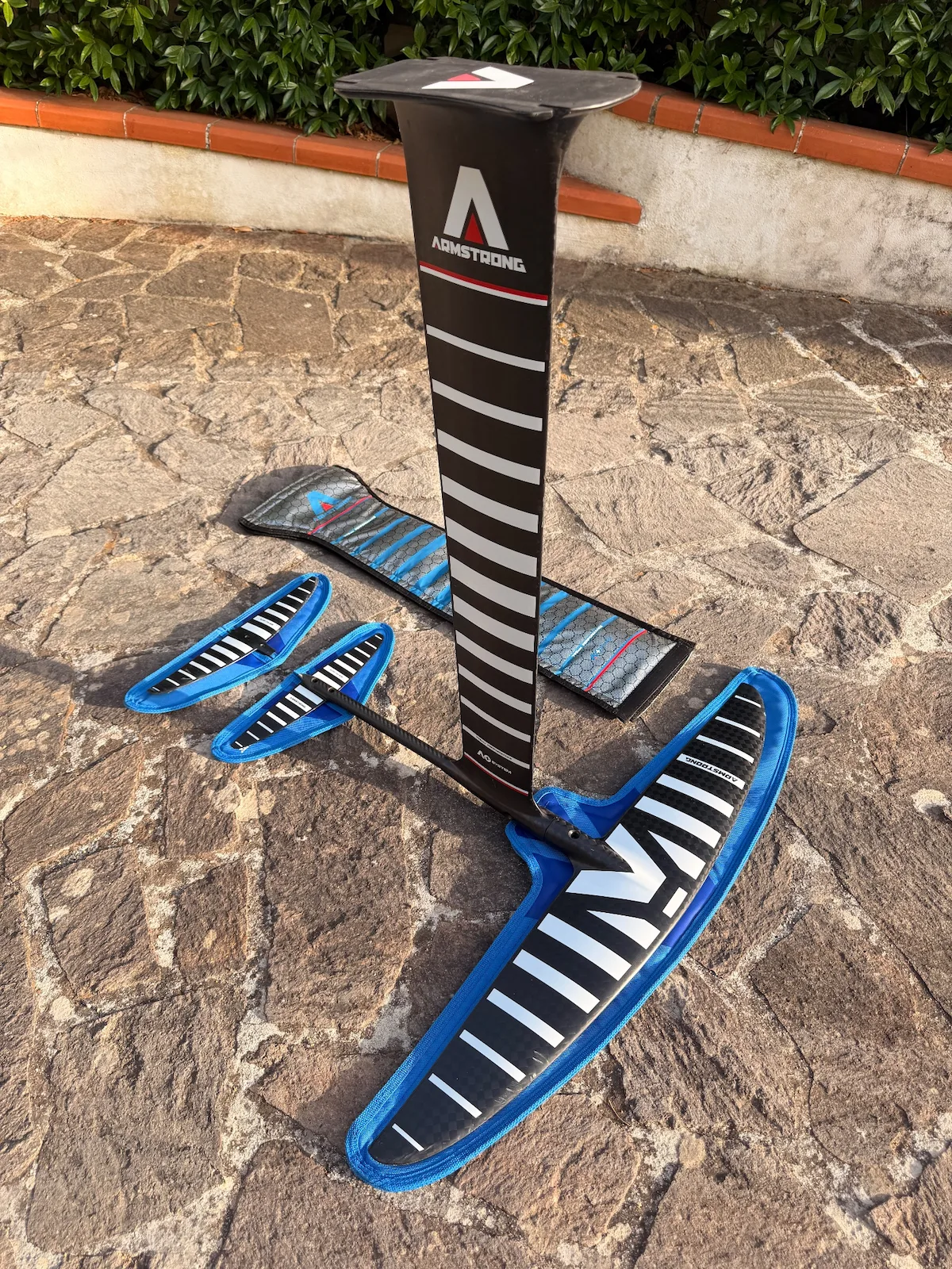 Kit Armstrong 795 + MA 790 + surf 170/130 — used Wing Foil gear on SwellCave