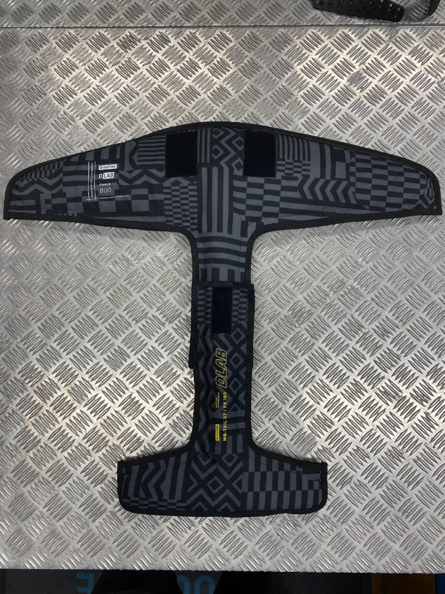 DUOTONE CARVE 3.0 800 D LAB + TAIL PX 37/160 D LAB — used Wing Foil gear on SwellCave
