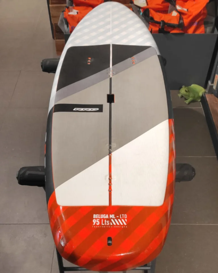 RRD Beluga ML LTD 95L Y30 - Usato in ottime condizioni — used Wing Foil gear on SwellCave